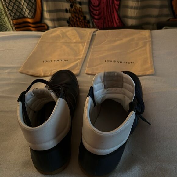 LOUIS VUITTON Leather High Trainers - LV Men's Size 9 - US Men's Size 10 - Picture 3 of 12